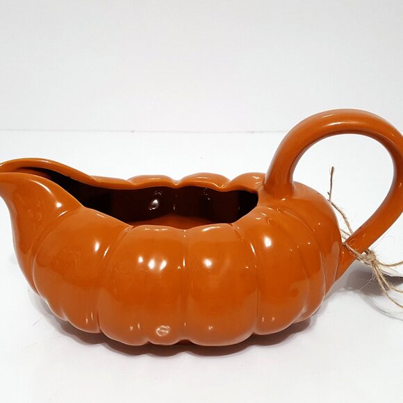 NEW Global Designs Orange Pumpkin Shaped Gravy Boat 27 OZ Stoneware - Picture 4 of 8